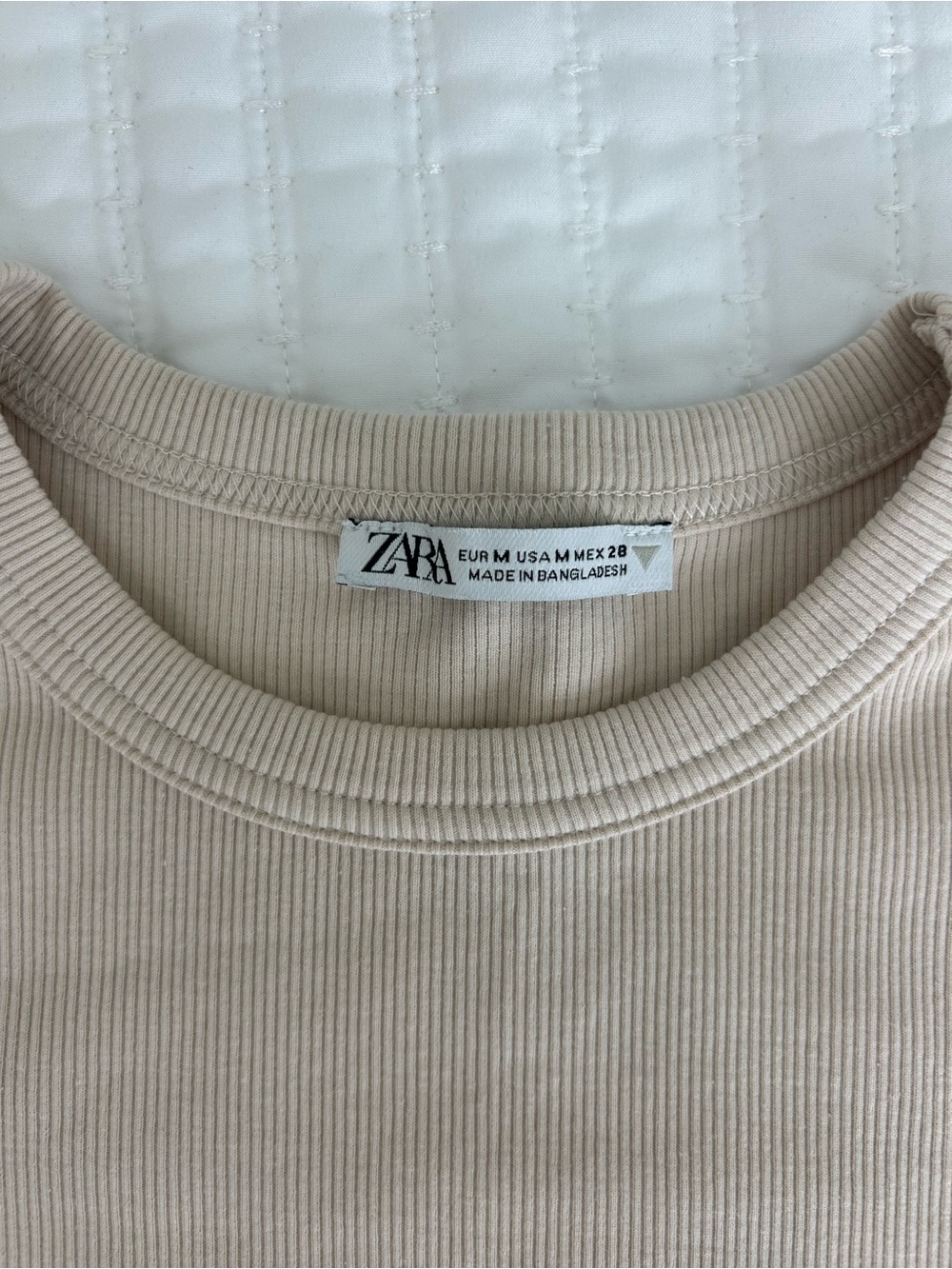 Zara Ribbed Tee - Picture 2 of 3